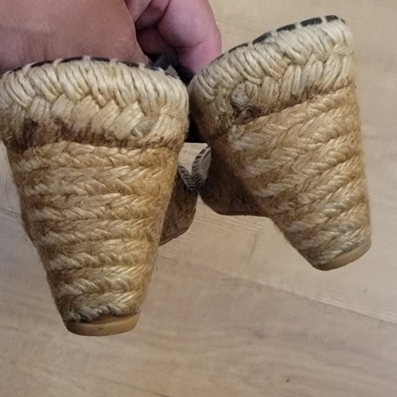 BURBERRY Nova Check Canvas Espadrille - Picture 11 of 11